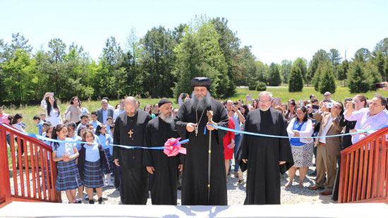 بالصور.. افتتاح مدرسة قبطية في نورث كارولينا