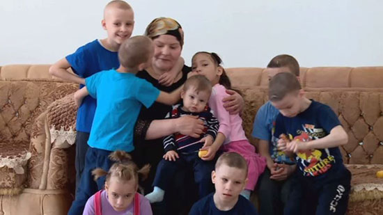 داغستانية تكفل 8 أيتام من ذوي الاحتياجات الخاصة وفاء لنذرها