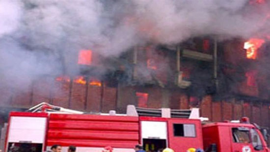 الحماية المدنية تخمد حريق في 3 منازل وحظيرة مواشي بأسوان