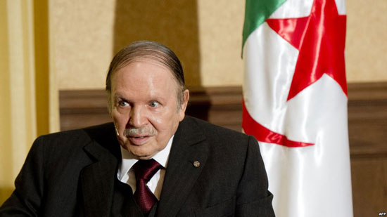 الرئيس الجزائري يوقف إجراءات اقتصادية لهذا السبب