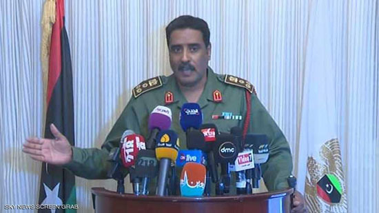  الجيش الليبي: ضبط أسلحة قطرية بمنزل زعيم للقاعدة بدرنة