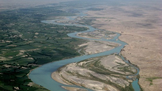 نهر هلمند بين أفغانستان وإيران