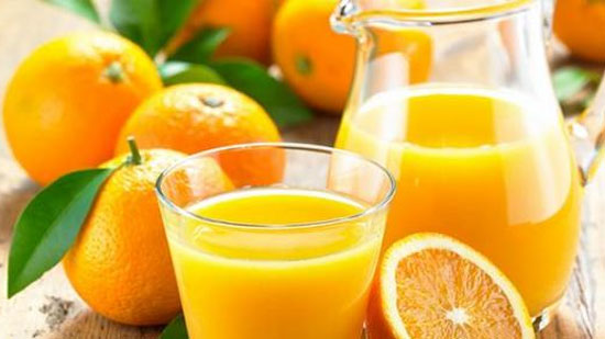 كوب عصير برتقال يقي من السكتة الدماغية