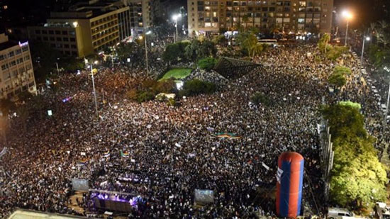 مظاهرات حاشدة في تل أبيب احتجاجاً على عنصرية قانون القومية