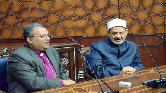  شيخ الأزهر لرئيس الطائفة الإنجيلية: مصر تمثل نموذجًا فريدًا للتعايش والسلام 