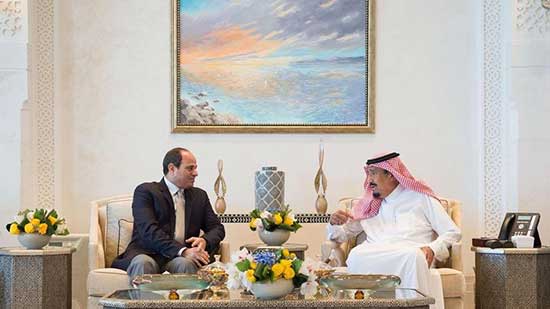 بالصور.. الملك سلمان يستقبل الرئيس السيسي في مشروع 
