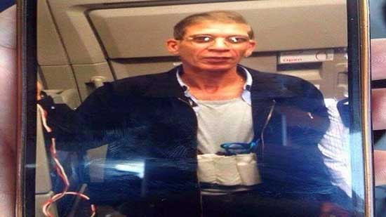 خاطف الطائرة المصرية بقبرص قبل عامين يصل القاهرة