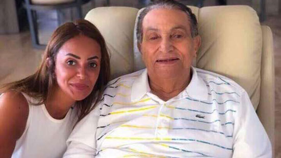 مبارك في أحدث صورة.. يجلس على كرسي ثمنه 23 ألف جنيه