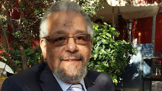  الدكتور عوض شفيق، أستاذ القانون الدولي 