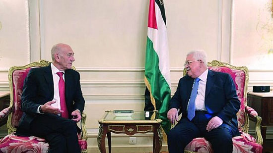 وزراء إسرائيليون: لقاء أولمرت وعباس مشهد مثير للشفقة