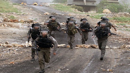 الجيش الإسرائيلي يدمر نفق ممتد من غزة
