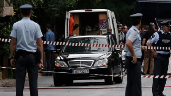 الشرطة اليونانية تخلى وزارة الشئون الخارجية فى أثينا بعد اكتشاف طرد مريب
