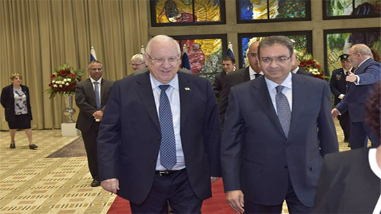 السفير المصري لدى إسرائيل: مصر ملتزمة بتحقيق السلام الشامل والعادل 