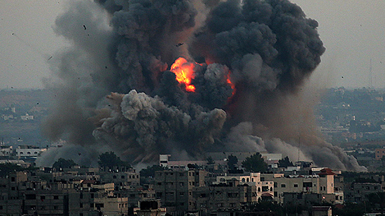 حماس تتوعد اسرائيل بحرب شاملة و ليبرمان يستقيل