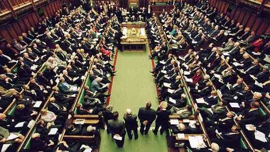 بعد مرور 100 عام.. كيف نجحت المرأة في بريطانيا داخل البرلمان
