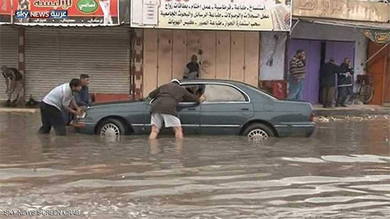 17 قتيلا في العراق جراء السيول والأمطار