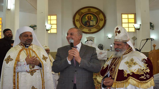  عبد الله يشهد تنصيب القمص يوأنس أديب وكيلاً لمطرانية الكاثوليك بالبحر الأحمر