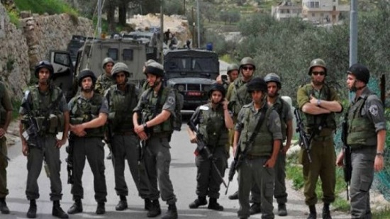 الجيش الإسرائيلي يفرض طوق أمني على الضفة الغربية
