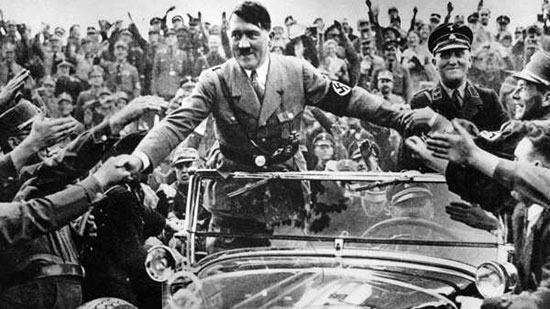 ألمان أشاوس وقفوا في وجه هتلر... لكن الحظ كان حليفه