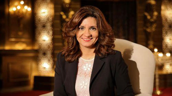 وزيرة الهجرة تتابع حادث مصرع شابين في عمان وتكشف التفاصيل