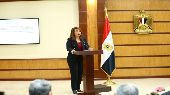 وزيرة التضامن: نطالب المجتمع المدني أن يكون رقيبًا علينا
