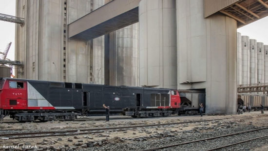 السكة الحديد: سيارة نقل تقتحم مزلقان جنبواى بخط القاهرة الاسكندرية