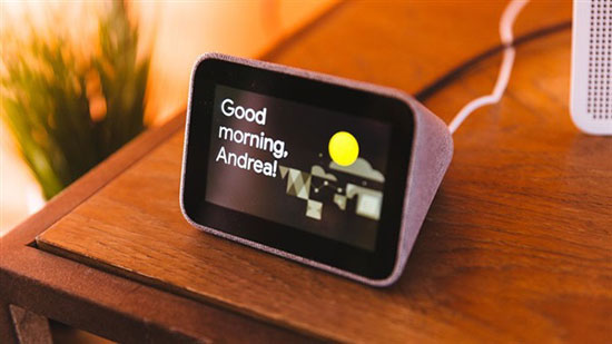 لينوفو تعلن عن ساعة منزلية ذكية بشاشة لمس ومدعمة بمساعد جوجل