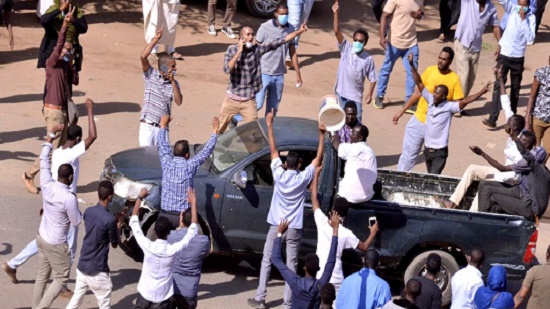  السودان انتفاضة بلا توقف والغرب ينتقد استخدام العنف 
