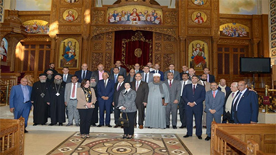 بالصور.. رئيس مجلس النواب ووفد برلماني يزور الكنيسة القبطية بالكويت