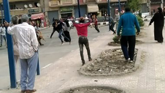 إصابة 4 من بينهم طفلين بطلقات نارية فى دار السلام بسوهاج