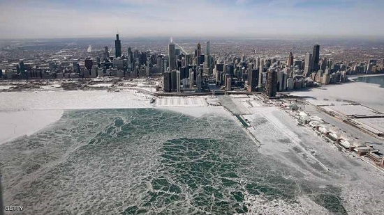 شيكاغو تحت رحمة الثلوج