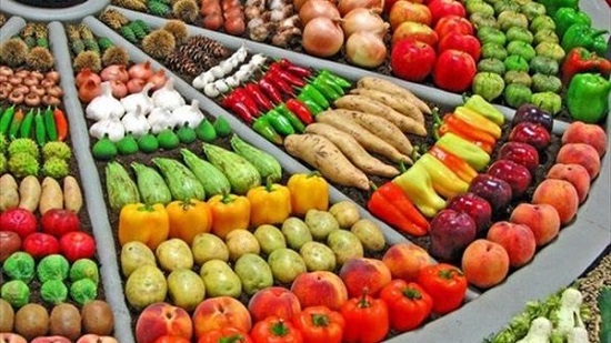أسعار الخضراوات والفاكهة في الأسواق اليوم الجمعة 