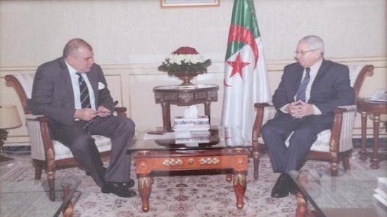 سفير مصر بالجزائر يلتقي رئيس مجلس الأمة الجزائري
