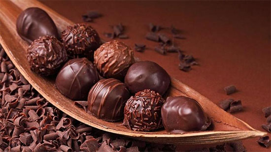 الشوكولاتة تقلل من مخاطر اضطرابات القلب