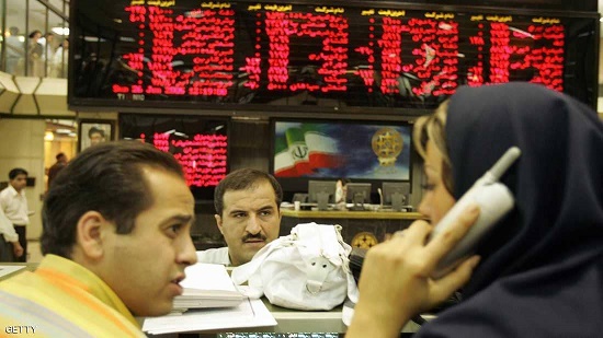  تراجع في مؤشرات الأسهم الإيرانية بعد استقالة ظريف 

