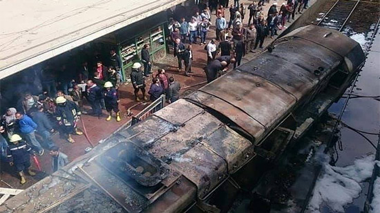 فيديو جمع أشلاء ضحايا حادث قطار محطة مصر +22