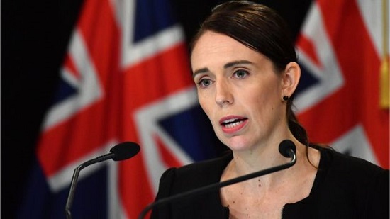  رئيسة وزراء نيوزلندا: بث الآذان في وسائل الإعلام.. وفرض قيود على امتلاك السلاح
