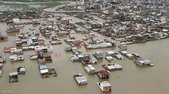 الفيضانات أدت إلى مقتل 45 شخصا على الأقل.