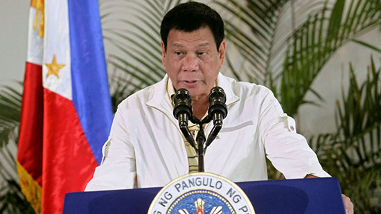 الرئيس الفلبيني يهدد الصين بـ