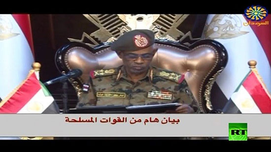 الجيش السوداني يعلن نجاح الانقلاب على البشير والتحفظ عليه في مكان آمن