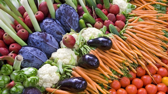 استقرار أسعار الخضراوات والفاكهة اليوم بسوق العبور