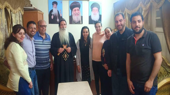  الأنبا إسحق يلتقي بخدام مؤسسة Copts in need