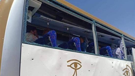  قوات الامن تمشط منطقة انفجار الأتوبيس السياحى بالهرم ..واصابة 14 سائحا 