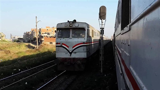 غضب بالسكة الحديد لإلغاء تصاريح السفر المجانية: 