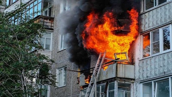 السيطرة على حريقين في شقة ومعلف بطوخ دون خسائر بشرية
