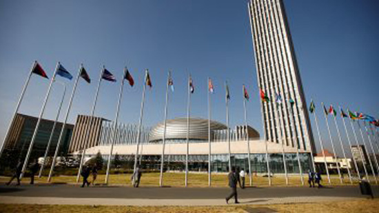 مجلس الأمن والسلم الأفريقى يقرر تعليق عضوية السودان