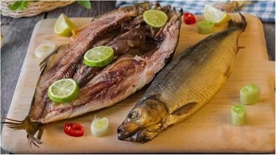 دليلك الصحي لتناول الأسماك المملحة بأمان في عيد الفطر