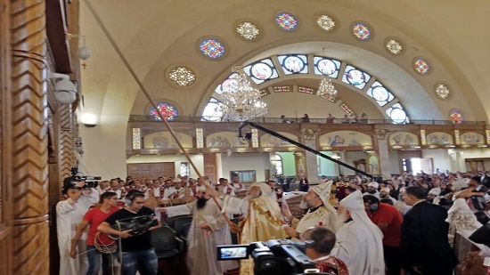  بالصور.. البابا يدشن كنيسة العذراء بمدينة السادات

