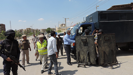 بالصور: مدير أمن الفيوم يوجه قوات الشرطة باليقظة والاستعداد الدائم