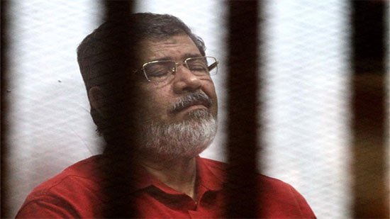 عاجل.. هذا ما طلبه الرئيس المعزول محمد مرسي من القاضي قبل وفاته
